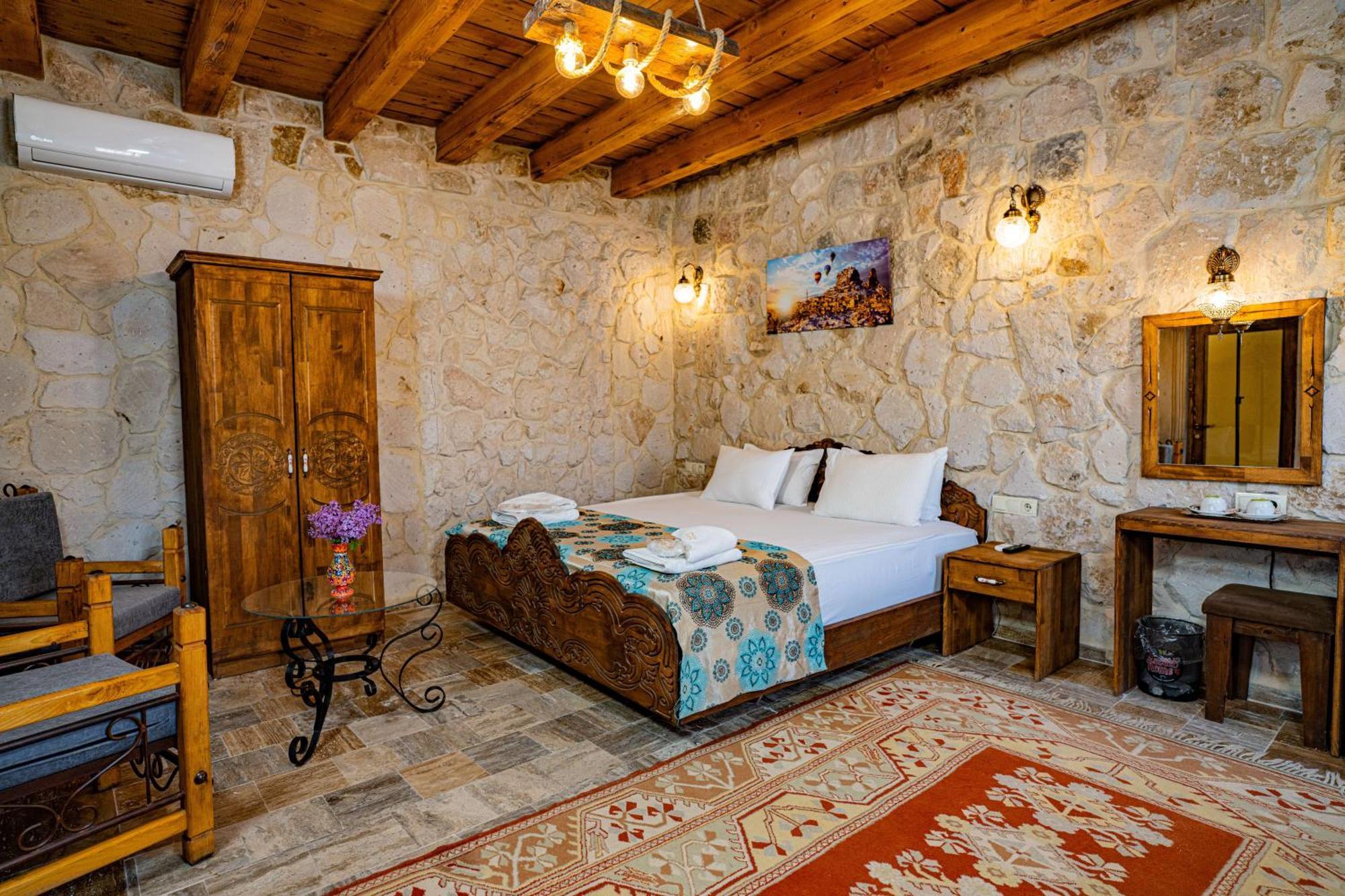 Cappadocia Caves Hotel Goreme Room photo